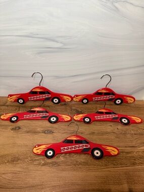Kidorable Fire Engine Wooden Hangers Set 5